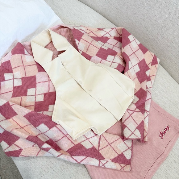 Pink Set of Sweater, Top and skirt - Picture 7 of 7